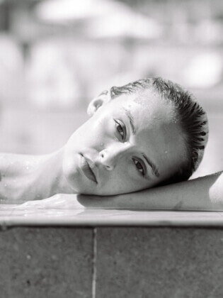 Woman at the pool of King Jason Zante, adults-only hotel